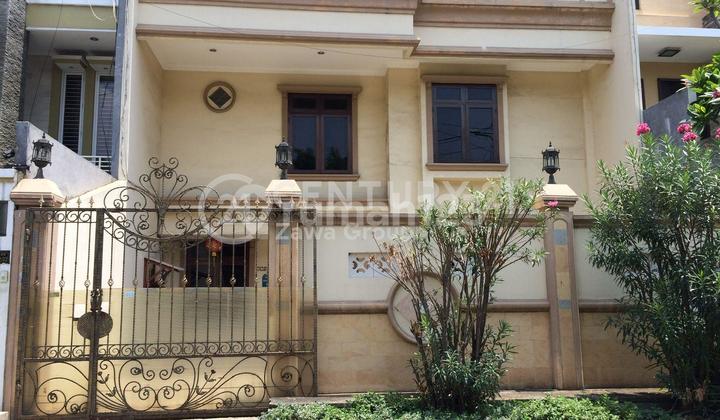 For Sale Ready-to-Occupy House in Taman Palem, West Jakarta