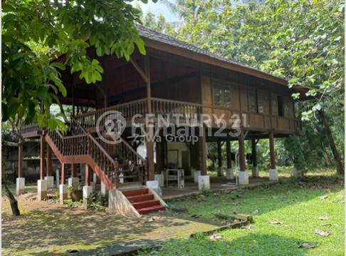 For Sale Land with Office Building in Pejaten, South Jakarta For Sale Land with Office Building in Pejaten, South Jakarta