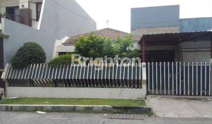 RUMAH RAYA SIMPANG DARMO PERMAI SELATAN LOKASI STRATEGIS  1