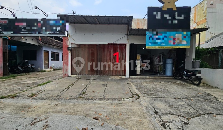 Ruko di Jl Abdulrahman Saleh, Semarang Barat 1