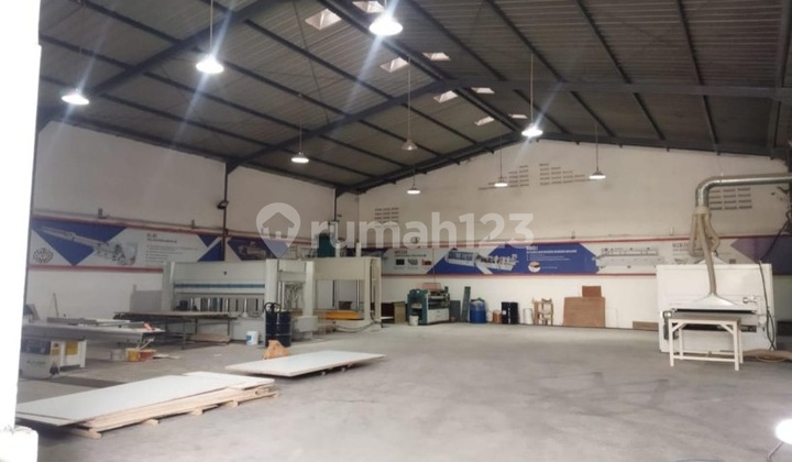 Airport Warehouse Ready to Use