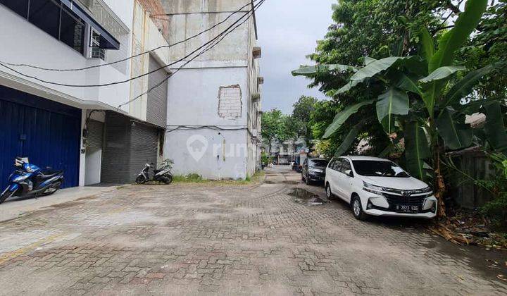 Ruko Gandeng 3 siap pakai di area komersial Kebayoran Lama 2