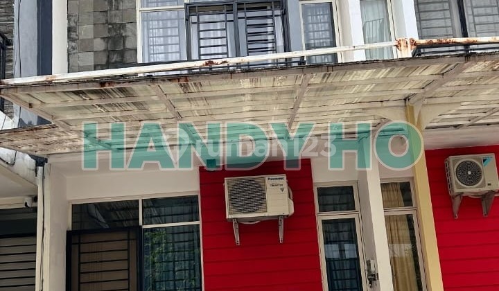 Ready-to-Live House in Layar Permai PIK. Neatly Renovated.