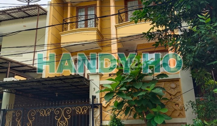 Rumah Bagus di Pluit Murni. Luas 7 X 20. Hadap Utara