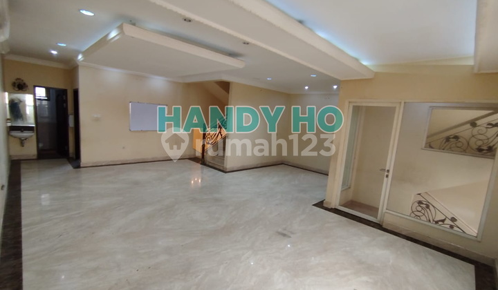 Disewakan Rumah Bagus Katamaran Indah Pik 2