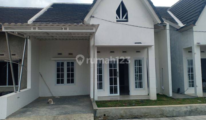 Rumah di Bandung Eropa Scandinavian Harga Nego di tempat 1