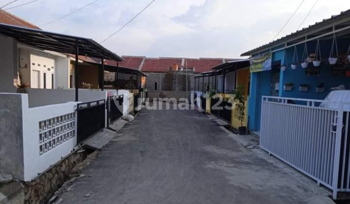 Rumah Cantik Kualitas Baik Bebas Banjir Legalitas Aman