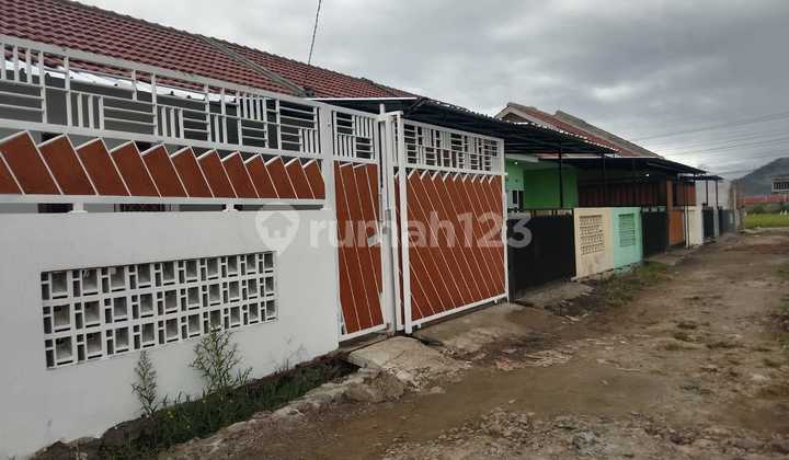 Rumah Baru Minimalis Modern Harga Murah  4