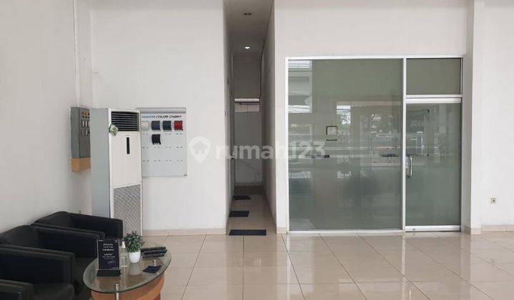 Jual Ruang Usaha Soekarno Hatta Ex Showroom 3
