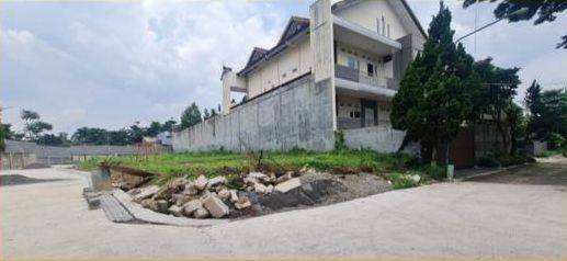Kavling Setraduta Bandung Langka Sisa 1 Unit 1