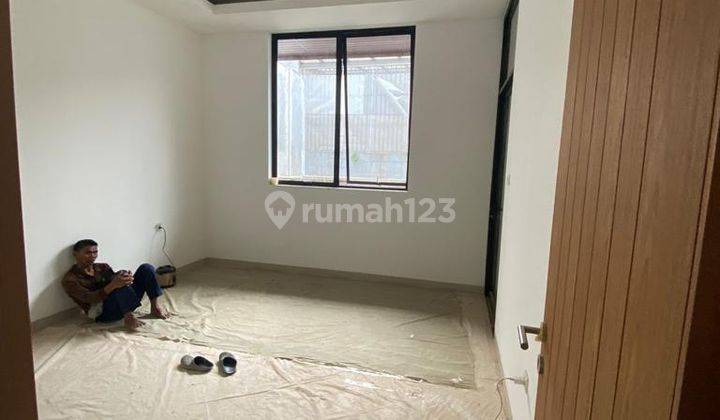 Rumah Singgasana Minimalis Modern 2
