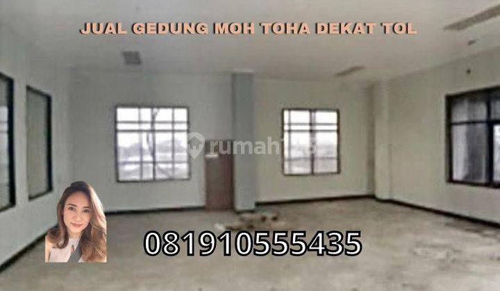 Jual Gedung Moh Toha Dekat Tol 1