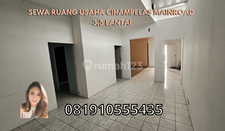 Sewa Ruang Usaha Cihampelas Mainroad 3,5 Lantai 1