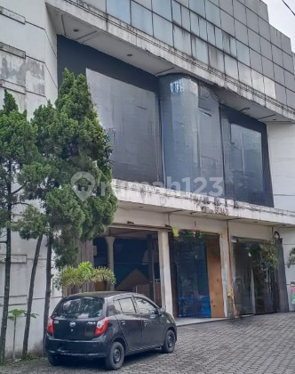 2-Story Business Space 30 Meters Wide on Surya Sumantri  Strategic Location