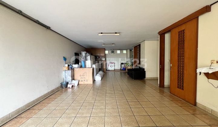 Jual Rumah Setraduta Lavida Ada Lift 2