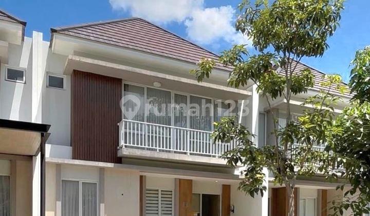 Unit Langka Rumah View Mini Golf di Nara Village Gading Serpong