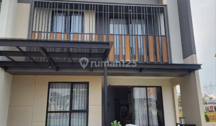 dijual rumah baru dari summarecon serpong cluster strozzi 1