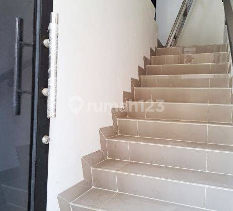 Dijual Ruko 3,5 Lantai di Ruko Osaka, Pik 2 2