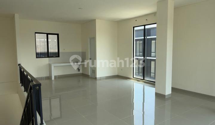 NICE RUKO HAMPTON GADING SERPONG PPJB FACING EAST!!!