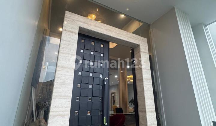 Rumah Permata Buana Swimming Pool Kondisi Bagus Rumah Permata Buana Swimming Pool Kondisi Bagus