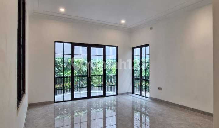 Brand New Rumah Lux Tomang 2