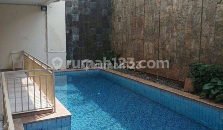 Rumah Sewa Patra Kuningan, kondisi Furnish, Swimming Pool 1