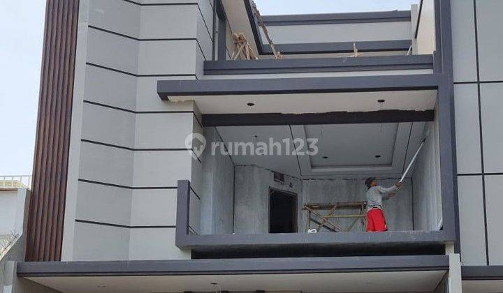 Brand New Rumah Minimalis Modern Permata Buana  2