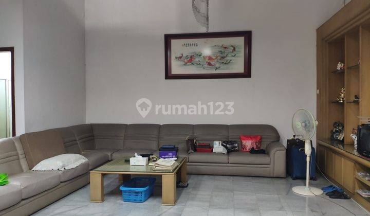 Lepas Cepat Rumah Intercon Kebon Jeruk hadap timur  2