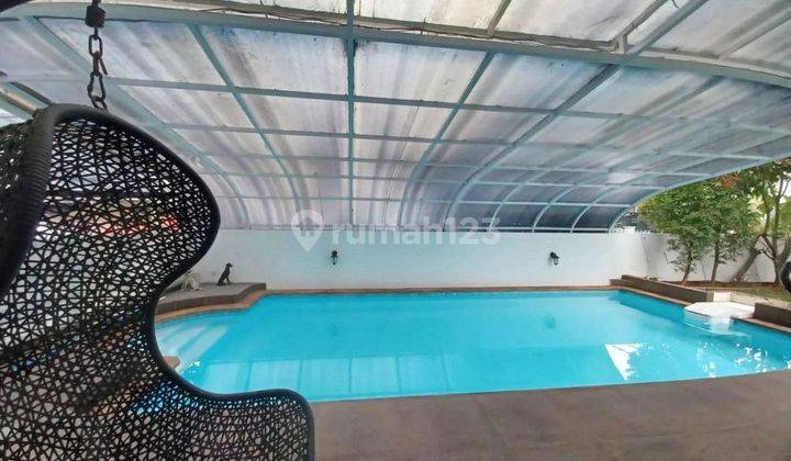 Rumah Lux Puri Indah, Swimming pool  1