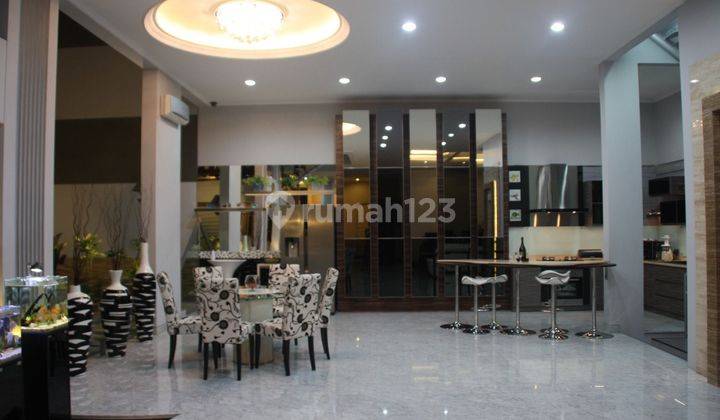 Rumah Lux Permata Buana, Swimming pool, Lift  1