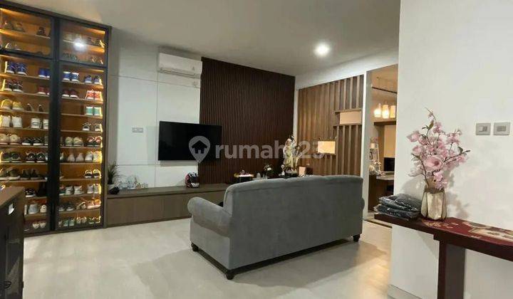 Lepas Cepat Rumah Minimalis Modern Puri Mansion Kondisi rapih  1