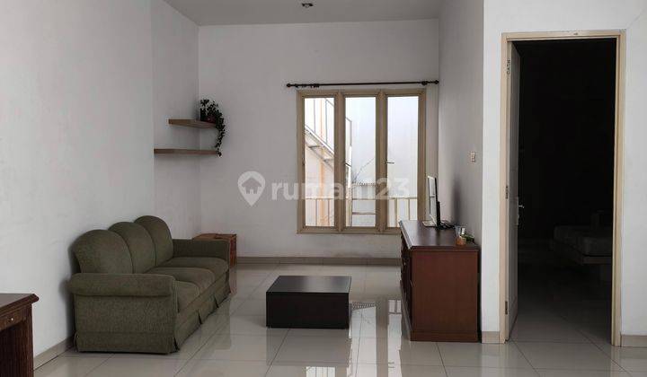Rumah Minimalis Puri Indah Kondisi Furnish Hadap selatan  2