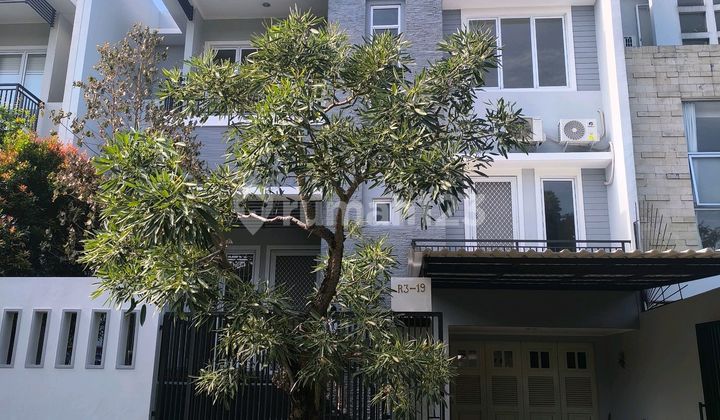 Minimalist Rental House Permata Buana Good Location 1