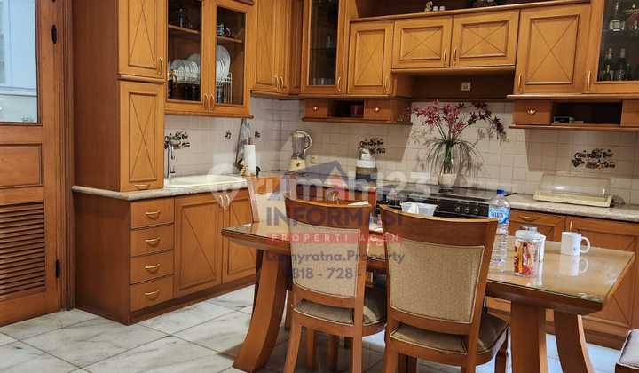 Disewakan Rumah Besar Puri Indah Kondisi Furnish 2