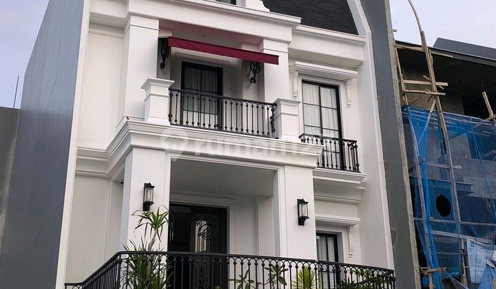 Rumah Lux Permata Buana Hadap Utara Rumah Lux Permata Buana Hadap Utara