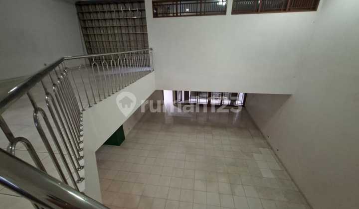 Lepas Cepat Rumah Intercon Kebon Jeruk Jalan Lebar Lepas Cepat Rumah Intercon Kebon Jeruk Jalan Lebar