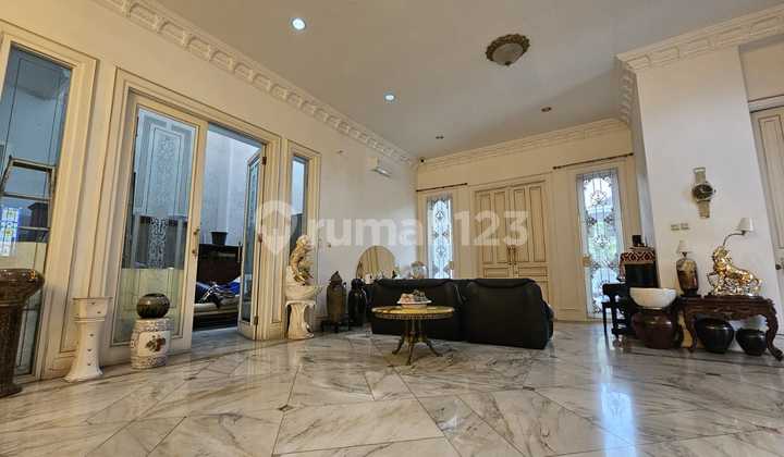 Sell Fast Luxury Intercon House Kebon Jeruk 2