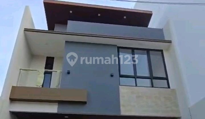 Brand New Rumah Minimalis Villa Meruya Hadap Selatan