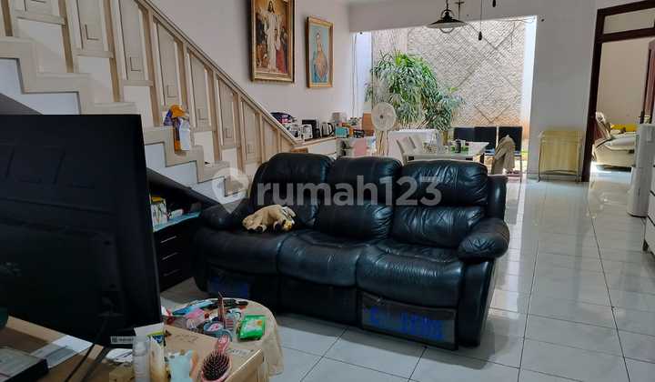 Sell Fast Puri Indah House