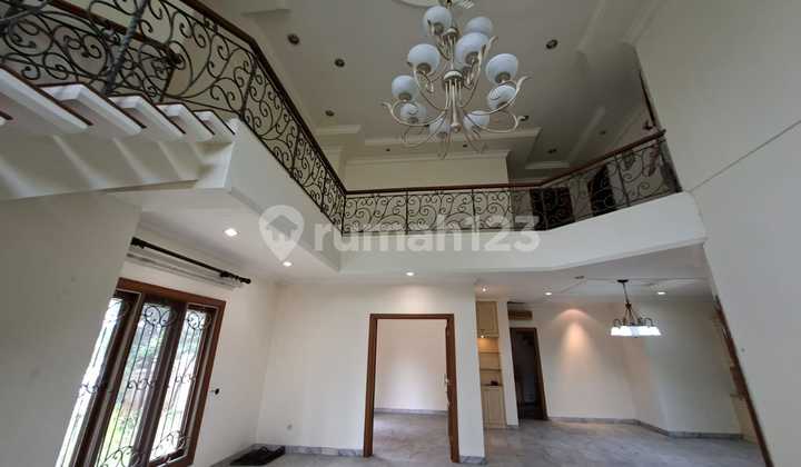 Lepas Cepat Rumah Puri Indah Dekat Taman