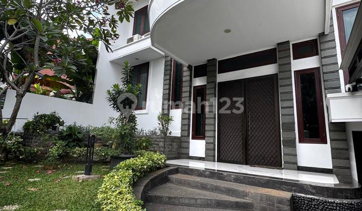 Lepas Cepat Rumah Lux Villa Meruya Kondisi Rapih