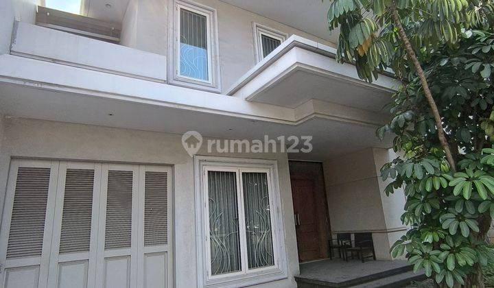 Rumah besar Permata Buana hadap timur kondisi rapih  1