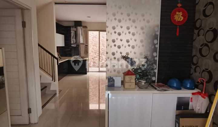 Lepas Cepat Rumah Minimalis Modern Puri Mansion Kondisi rapih  2