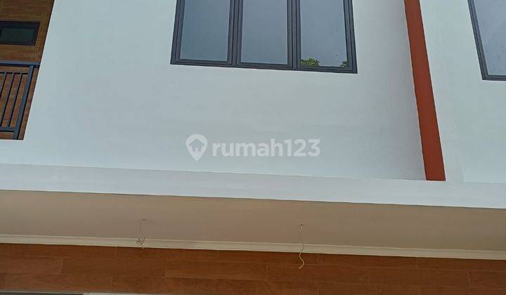 Brand New Rumah Minimalis Citra Garden Puri  1