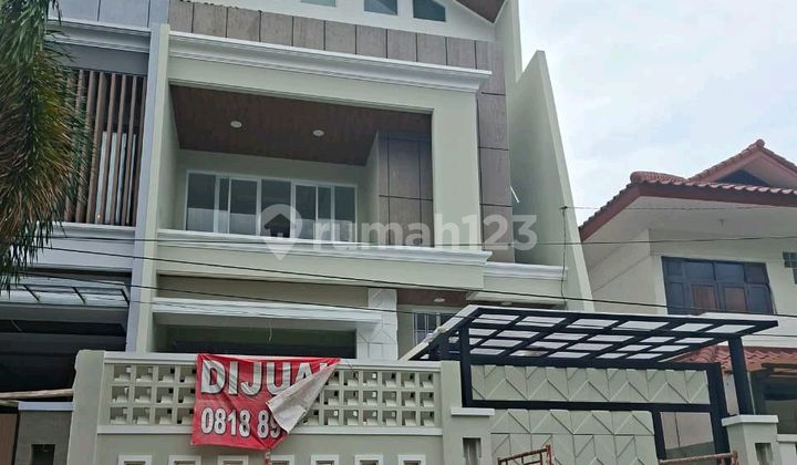 Brand New Rumah Puri Indah Hadap Timur