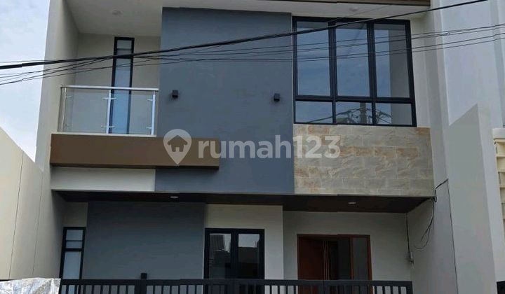 Brand New Rumah Minimalis Villa Meruya Hadap Selatan