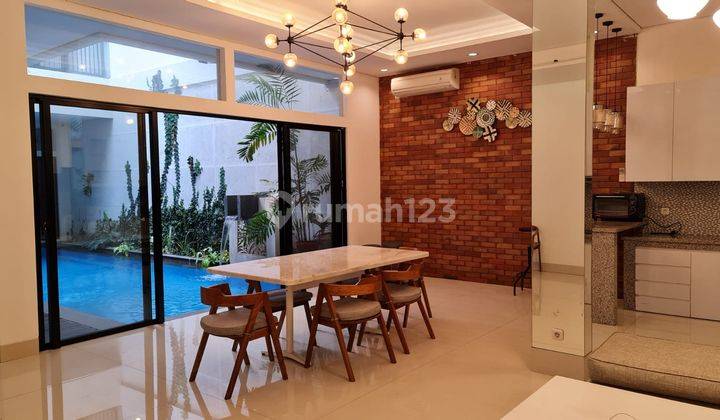 Disewakan Rumah Mewah di Menteng Jakarta Siap Huni Full Furnish 2