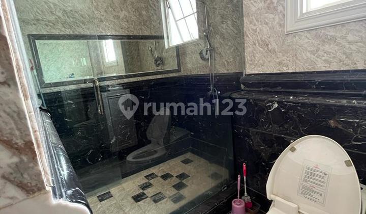 Rumah Mewah Pik1 furnish rapi bagus siap huni 2