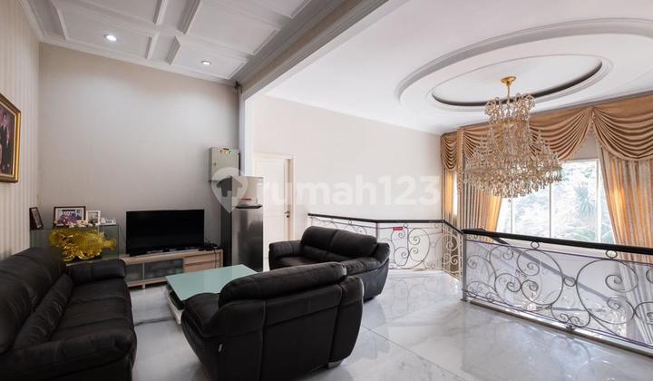 Rumah mewah Mayang PIK modern bagus siap huni
 2