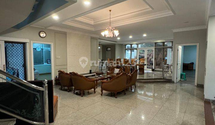 Dijual Rumah Intercon Kebon Jeruk rapi bagus 1